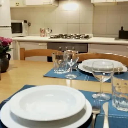 Cozy Near Train Station Florencia